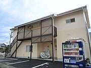 草津駅より徒歩15分 1階 築34年の賃貸物件