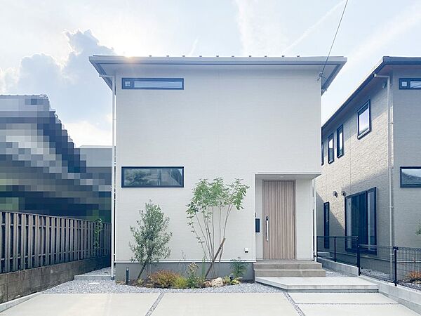 外観：325000101836