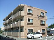 日南駅よりバス3分 徒歩11分 築18年4ヶ月 3階建の賃貸物件