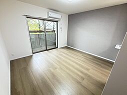 サンテラス・TUTOMI 303 3階ワンルームのリビング/ダイニング