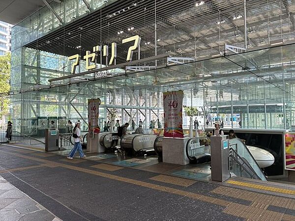 川崎アゼリア 川崎駅直結の玄関地下街　大型ショッピングモール 810m