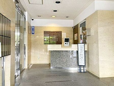 安心感のあるオートロック付マンションです。