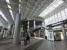 周辺：新川崎三井ビルディング1F　アトリウム 新川崎・鹿島田エリアを代表する複合施設のアトリウム。開放感のある空間を中心に、周辺には商業施設や飲食店などが集まり、駅周辺の利便性と都市的な雰囲気を感じられま…