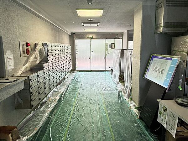 大規模修繕工事実施中（2026年6月～2026年11月予定）（工事内容：外壁等塗装工事・鉄部等塗装工事・シーリング工事・防水工事）