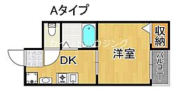 ロイヤルメゾン 1階