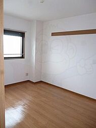 サザン上条 3階2DKのリビング/ダイニング