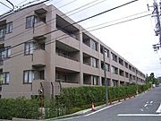 本山駅より徒歩9分 築25年1ヶ月 4階建の賃貸物件