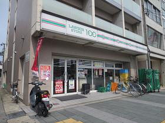 画像16:ローソンストア100 LS京阪五条駅前店（949m）