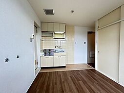 京都市営烏丸線 国際会館駅 徒歩4分の賃貸マンション 4階ワンルームのリビング/ダイニング