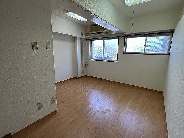 寝室