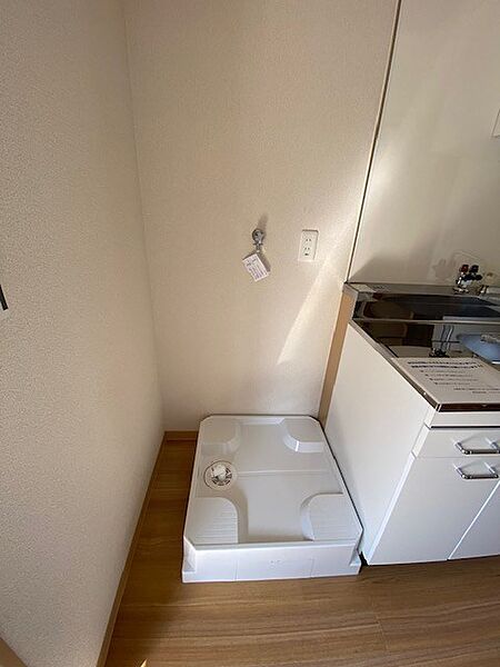 画像14:洗濯機置き場