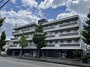 桂駅より徒歩15分 築31年10ヶ月 4階建の賃貸物件