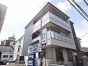 西京極駅より徒歩18分 3階 築9年の賃貸物件