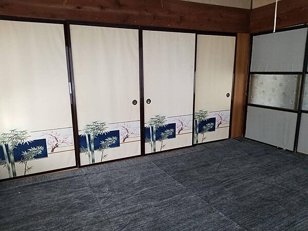 detached 青森県平川市新屋栄館
地図を見る