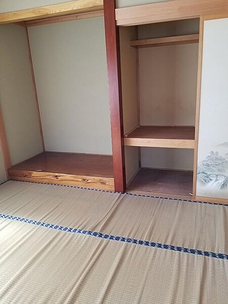 detached 青森県十和田市東十四番町21-29-2
地図を見る