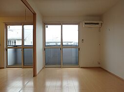 JR水戸線 結城駅 徒歩28分の賃貸アパート 2階1LDKのリビング/ダイニング