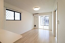 JR東北本線 小山駅 バス11分 雨ケ谷新田北下車 徒歩7分の賃貸アパート 1階1LDKのリビング/ダイニング