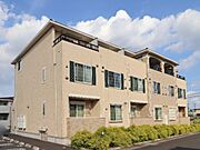 結城駅より徒歩30分 築10年7ヶ月 3階建の賃貸物件