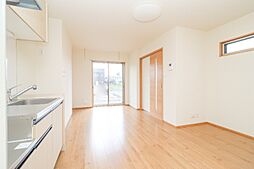 JR東北本線 小山駅 徒歩22分の賃貸アパート 1階1LDKのリビング/ダイニング