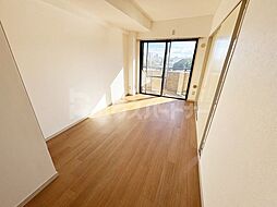 綾東ヴィレッジ壱番館 401 4階2LDKのリビング/ダイニング