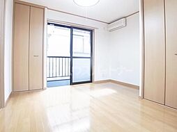 コーポラス五反野 102 1階1Kのリビング/ダイニング