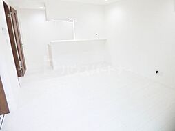 グランクオール西綾瀬 102 1階1LDKのリビング/ダイニング