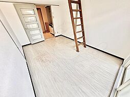 パレス大安寺 3階1Kのリビング/ダイニング