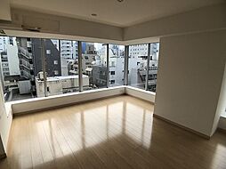 ホワイトタワー浜松町 204 2階1LDKのリビング/ダイニング