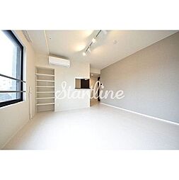 グローリオシェルト神宮前 401 4階1LDKのリビング/ダイニング