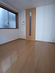 レジデンスＯＧＩII 301 3階1Kのリビング/ダイニング