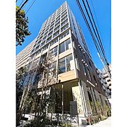横浜駅より徒歩8分 築2年8ヶ月 13階建の賃貸物件