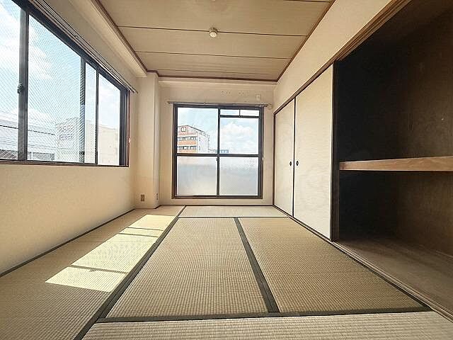 寝室