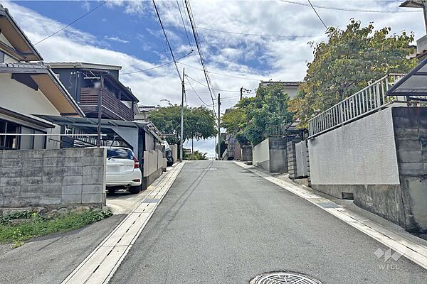 物件の駐車スペース［2024年10月27日撮影］