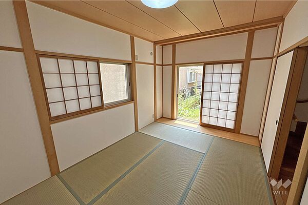 【1階南東側和室6帖】応接室や来客者の寝室などに利用することもできます。