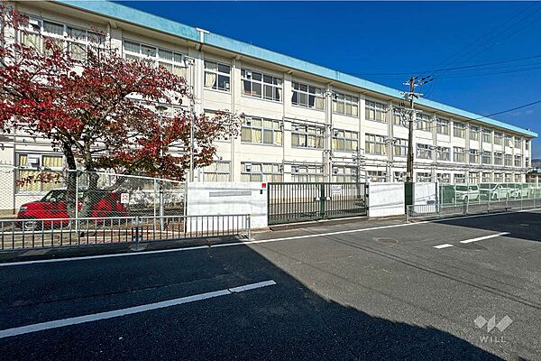 明峰小学校[公立]の外観