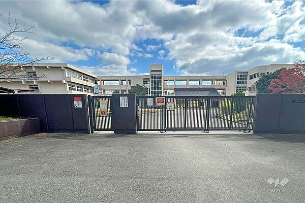 清陵中学校[公立]の外観