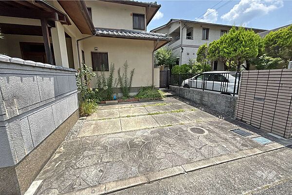 物件の駐車スペース［2026年7月24日撮影］