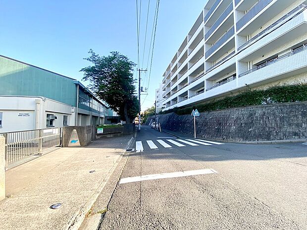 東神奈川駅徒歩10分 横浜浦島丘ヒルズ×フルリノベ(3LDK) 1階のその他画像