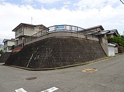 兵庫県川西市湯山台2丁目