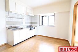 エクセル石仏 1階3DKのリビング/ダイニング