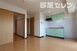 サンマール金山南 5階1LDKのリビング/ダイニング