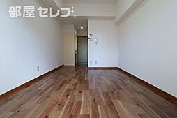 パリーマンション 4階ワンルームのリビング/ダイニング