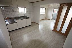 第3フクマルビル 3階2LDKのリビング/ダイニング