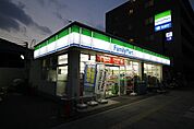 ファミリーマート古渡町店 197m