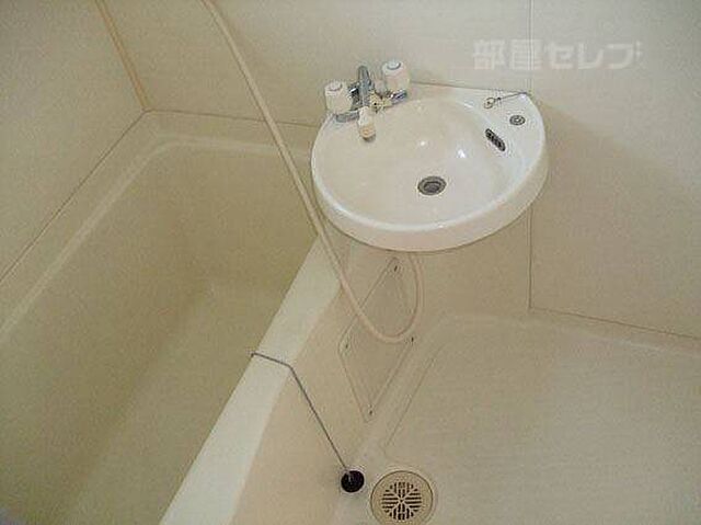 浴室