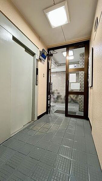【エントランス】