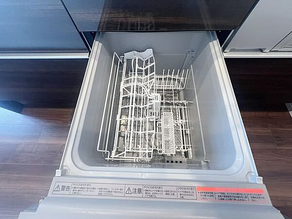 【食器洗浄乾燥機】後片付けが楽になる食器洗浄乾燥機付きキッチン。