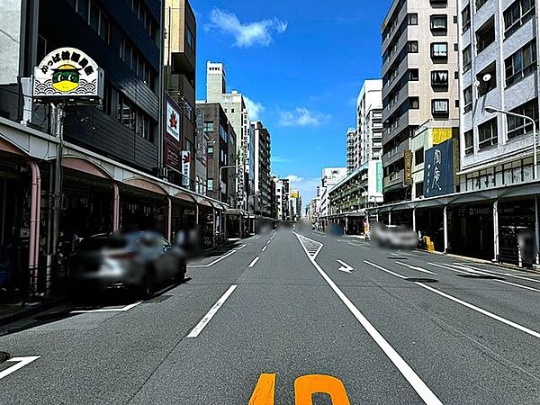 合羽橋商店街 徒歩1分。 10m