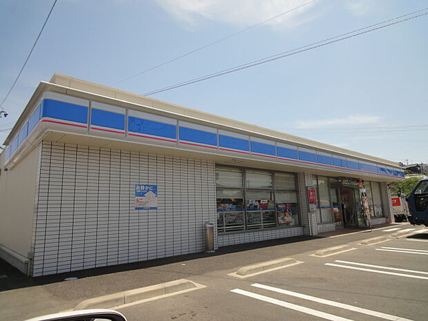 ローソン 浜松富塚北店（675m）