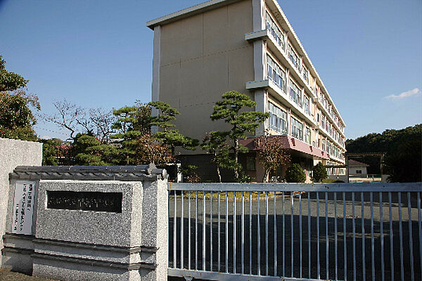 浜松中部学園（1465m）